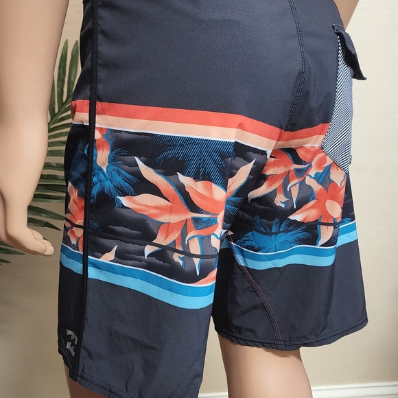 Billabong swin shorts size 31 men - Picture 3 of 7